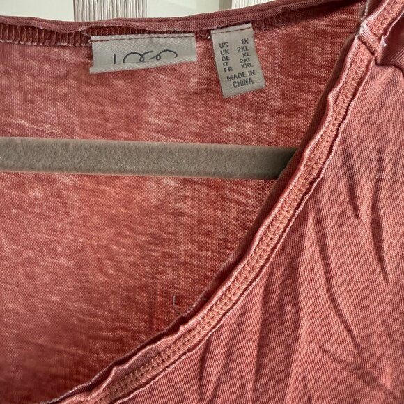 Pink tunic with lighter pink ruffles - Picture 2 of 2